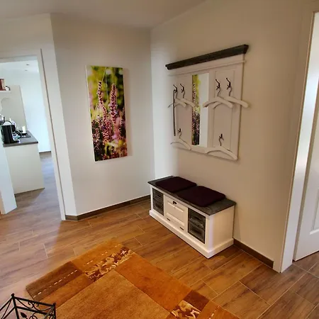 Aquila / Eg-fewo Apartment *